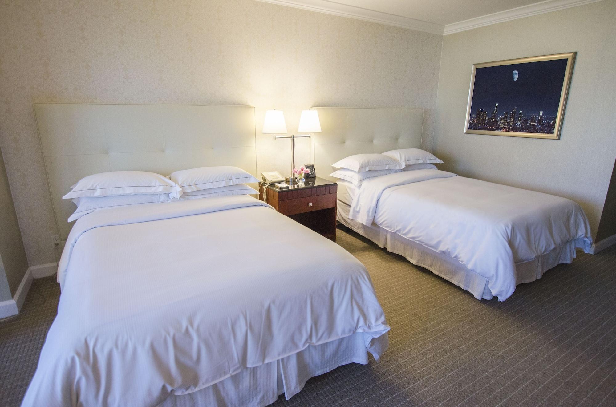 Hilton Angeles-universal Hotel 3*