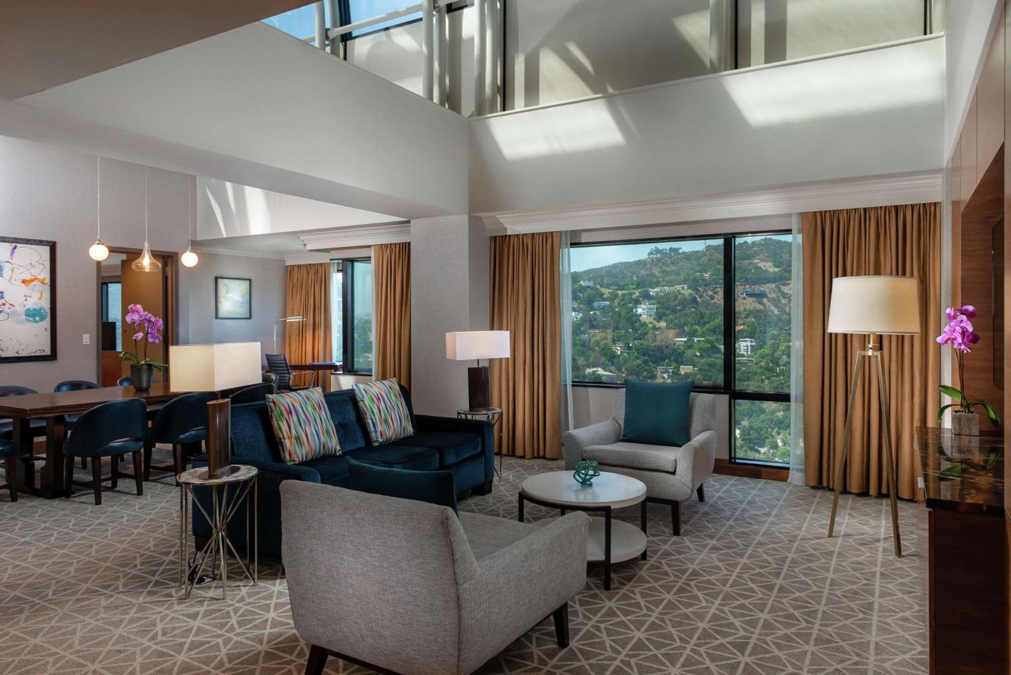 Hilton Angeles-universal Hotel